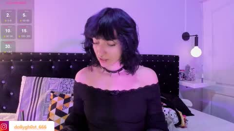 Snapshot of ghosty_doll chatting on 03-09-26, 08:02 Allison online show from 03-09-26, 08:02