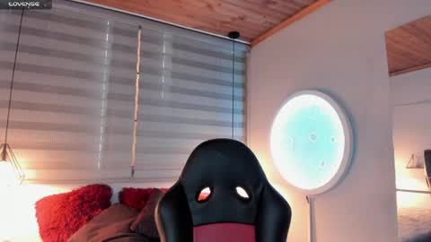 Snapshot of ghosty_doll chatting on 03-31-26, 01:00 Allison online show from 03-31-26, 01:00