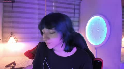 Snapshot of ghosty_doll chatting on 04-16-26, 01:01 Allison online show from 04-16-26, 01:01