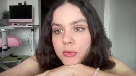 Snapshot of gia_is_horny chatting on 12-13-24, 05:54 The Queen of Squirt online show from 12-13-24, 05:54