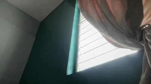 Snapshot of gia_is_horny chatting on 01-15-25, 04:21 The Queen of Squirt online show from 01-15-25, 04:21