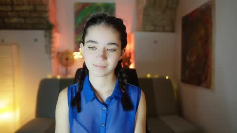 Gia Paige18 online show from 03-05-25, 08:00