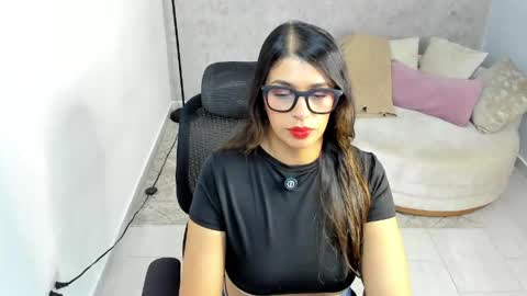 Gia online show from 05-23-26, 06:34