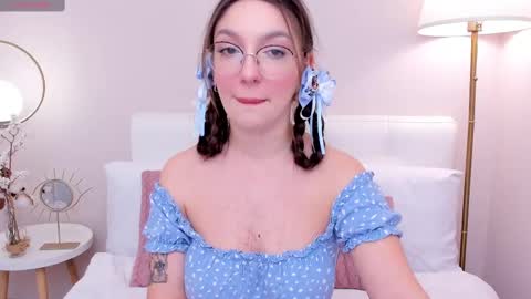 Gia online show from 03-04-25, 11:19