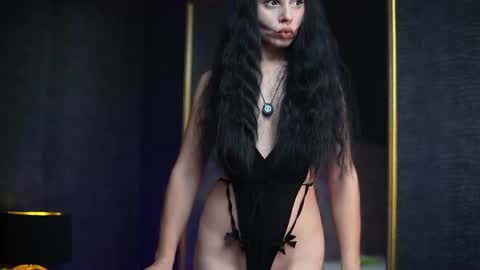 Snapshot of giaeasyice chatting on 11-25-25, 09:15 Gia online show from 11-25-25, 09:15