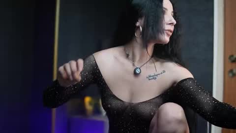 Snapshot of giaeasyice chatting on 12-02-25, 09:10 Gia online show from 12-02-25, 09:10