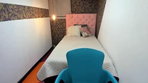 G I A  FOX online show from 02-07-25, 01:11