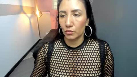 G I A  FOX online show from 02-11-25, 01:30