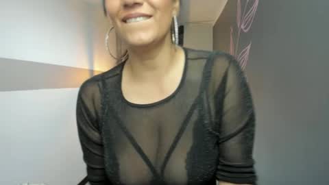 G I A  FOX online show from 02-14-25, 10:36