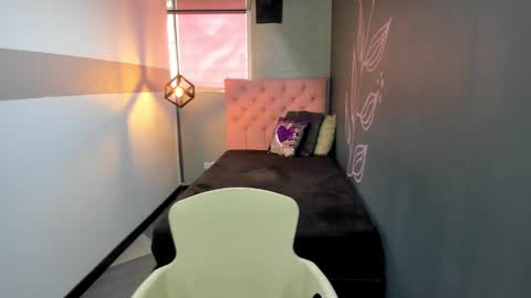 G I A  FOX online show from 02-26-25, 03:41