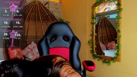 Gia  online show from 12-30-24, 12:09