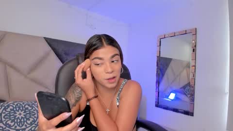 Gia  online show from 03-25-26, 05:52