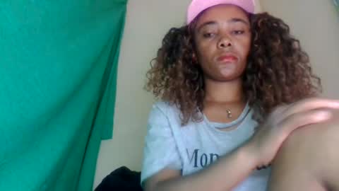 Snapshot of gialbloody chatting on 07-16-26, 09:48 gialbloody online show from 07-16-26, 09:48