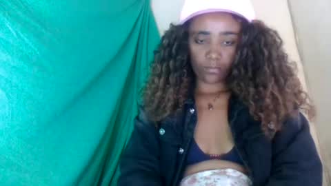 Snapshot of gialbloody chatting on 07-27-26, 08:10 gialbloody online show from 07-27-26, 08:10