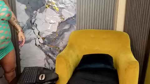 Snapshot of gianellacox chatting on 03-06-26, 10:01 online show from 03-06-26, 10:01