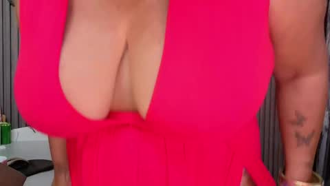 Snapshot of gianellacox chatting on 04-10-26, 11:59 online show from 04-10-26, 11:59