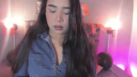 Snapshot of giannaslimjb chatting on 10-07-25, 03:25 giannaslimjb online show from 10-07-25, 03:25