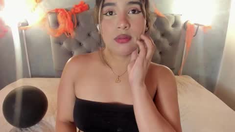 Snapshot of giannaslimjb chatting on 10-22-25, 03:18 giannaslimjb online show from 10-22-25, 03:18