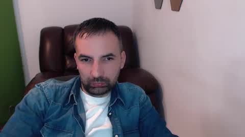 Gianni online show from 03-11-25, 04:18