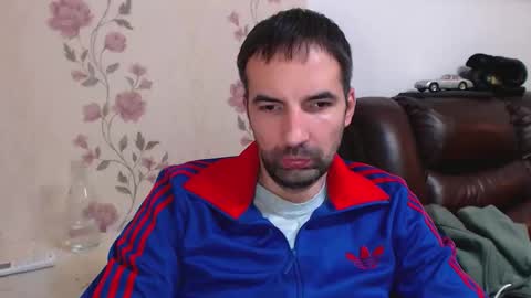 Gianni online show from 11-15-25, 06:37