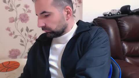 Gianni online show from 04-12-26, 10:20