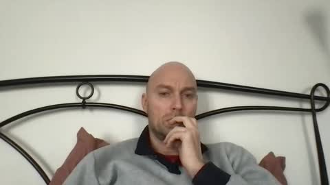 giannipaciotti online show from 12-20-25, 02:02