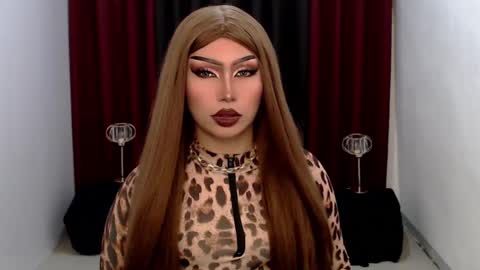 Snapshot of giaxxx01 chatting on 01-30-25, 07:07 Gia X online show from 01-30-25, 07:07