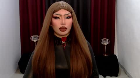 Snapshot of giaxxx01 chatting on 02-10-25, 03:24 Gia X online show from 02-10-25, 03:24