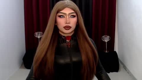 Snapshot of giaxxx01 chatting on 02-17-25, 05:25 Gia X online show from 02-17-25, 05:25