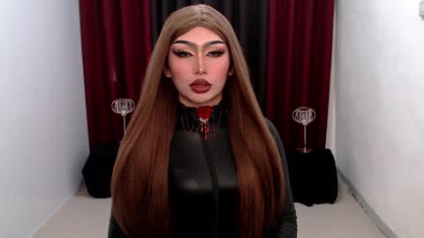 Snapshot of giaxxx01 chatting on 02-18-25, 05:09 Gia X online show from 02-18-25, 05:09