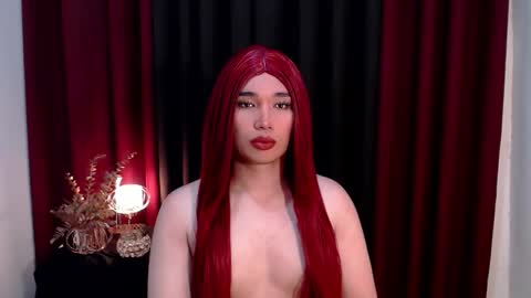 Snapshot of giaxxx01 chatting on 10-19-25, 05:30 Gia X online show from 10-19-25, 05:30