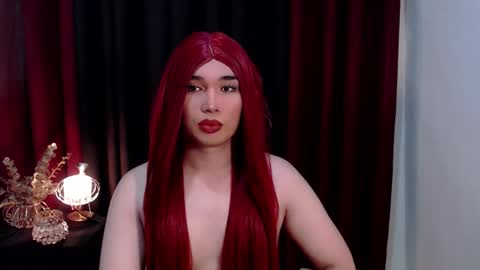 Snapshot of giaxxx01 chatting on 11-08-25, 07:30 Gia X online show from 11-08-25, 07:30