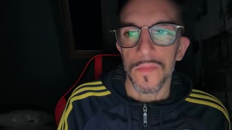 Gigi online show from 11-01-25, 01:40