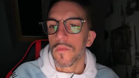 Gigi online show from 11-23-25, 03:50