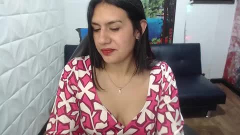 Snapshot of gigi_gilt_ chatting on 03-08-25, 09:28 Gigi 3 online show from 03-08-25, 09:28