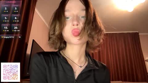 Molly online show from 11-30-25, 07:29