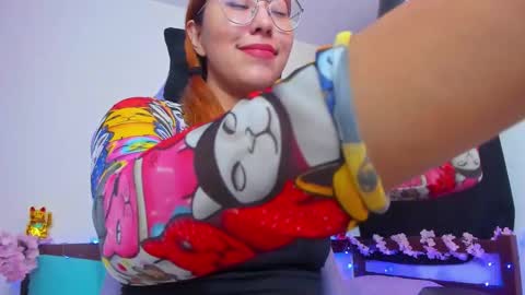 gigimooon online show from 11-06-25, 01:17