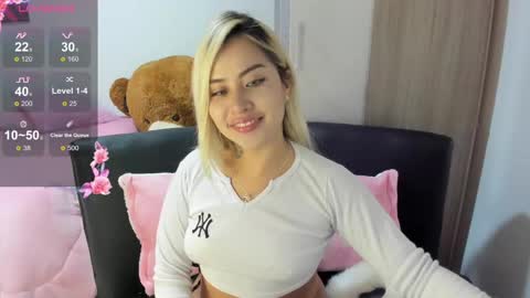 Snapshot of gigiprincesss chatting on 02-13-25, 10:43 Gigi online show from 02-13-25, 10:43