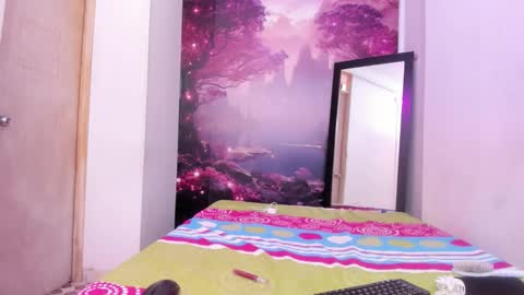 Snapshot of gigistark chatting on 11-01-25, 12:07 Gina online show from 11-01-25, 12:07