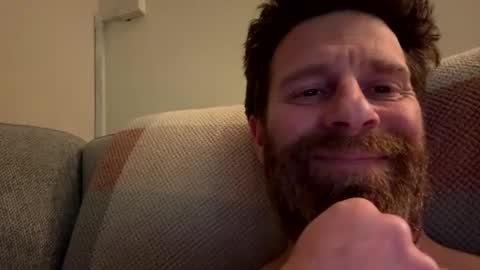 Snapshot of gilbertinio chatting on 01-18-25, 11:33 Gilbert online show from 01-18-25, 11:33