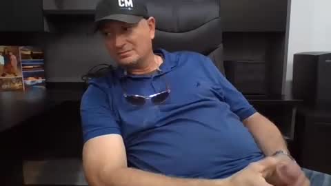 gimmedatdic online show from 11-08-25, 06:51