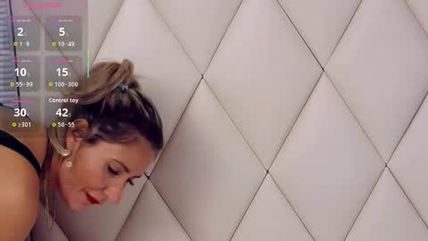 Gina online show from 11-29-25, 07:33