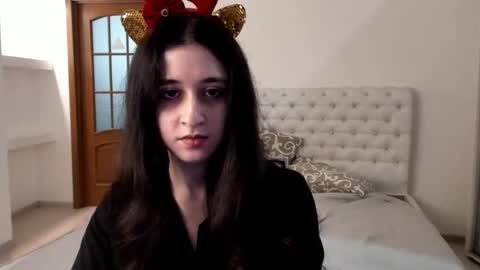 Kate online show from 12-25-24, 03:17