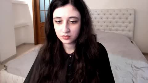 Kate online show from 01-11-25, 02:04