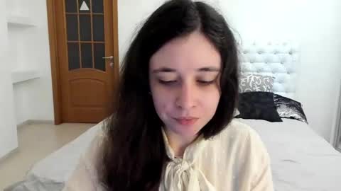 Kate online show from 09-27-25, 09:03