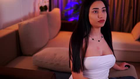 Gina online show from 03-01-25, 10:53