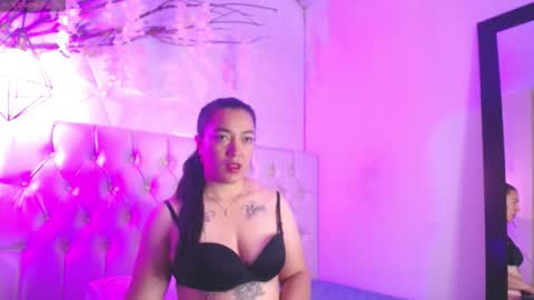 Ginebra online show from 12-01-25, 01:05