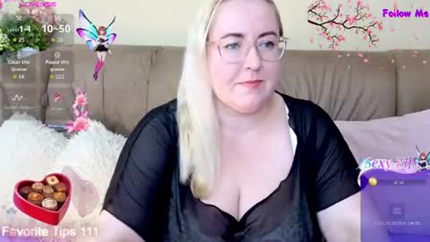 Snapshot of ginesia chatting on 06-21-26, 12:41 ginesia online show from 06-21-26, 12:41