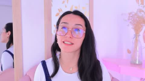 Snapshot of ginevra_esposito chatting on 10-09-25, 12:58 Ginn online show from 10-09-25, 12:58
