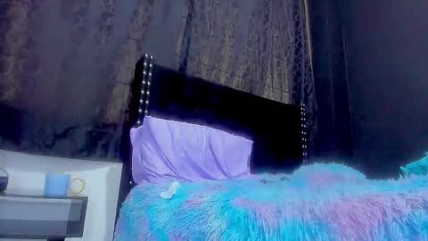 Miss online show from 09-23-25, 06:44